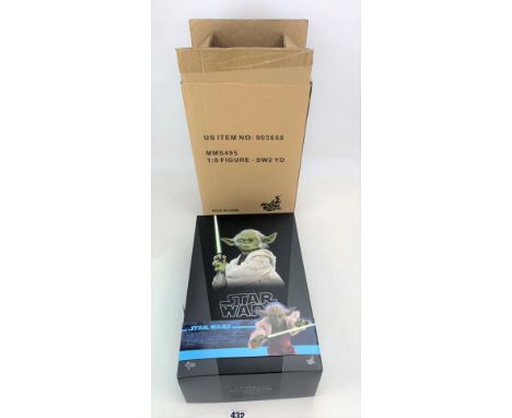 Hot Toys Star Wars figure - Yoda MMS495 1:6 scale SW2 YD in original packaging and box