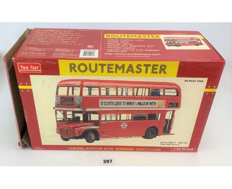 Sunstar Routemaster bus 1:24 scale, 2913:RM21-VLT21 The GLC years, damaged box