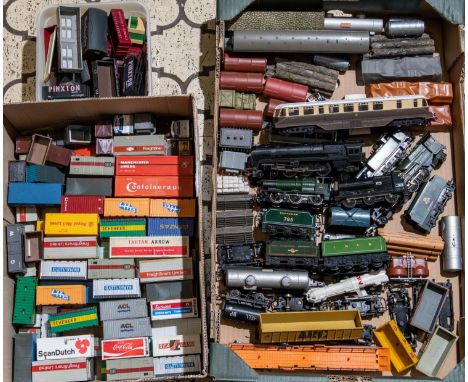 A quantity of OO gauge Freight Rolling Stock. Including A Tierwag, Container Flats, 'Ford' LWB Covered Van, 'Yeoman' etc Hopp