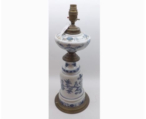 19th Century Meissen style blue and white ceramic Oil Lamp, based decorated with onion type pattern, later conversion to elec