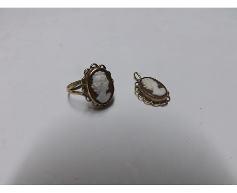 20th Century hallmarked 9ct Gold Cameo Ring with pierced surround together with matching Pendant (2)  
