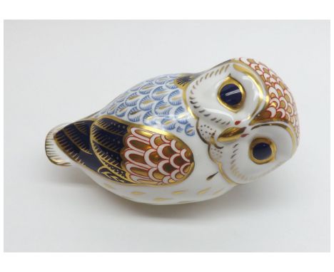 A Royal Crown Derby Paperweight: Owl (gold button), 5" long 