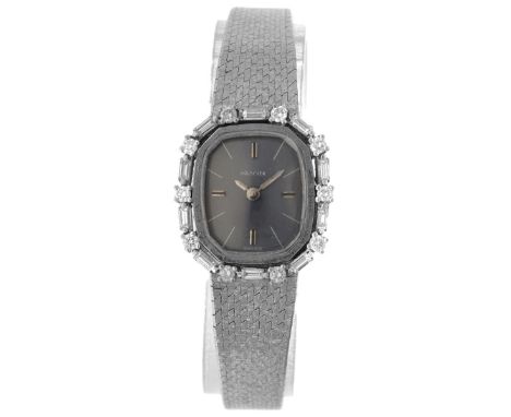 Hölscher 18K. 'Ebel Suisse Cal. 52' - Ladies watch.  Case: white gold(18K.) - bracelet: white gold (18K.) - manual winding- c