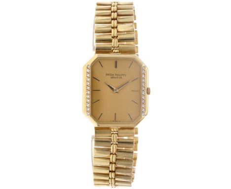 No Reserve - Patek Philippe Gondolo 18K. 'Sigma Dial' - approx. 1970s. Case: yellow gold (18K.) - bracelet: yellow gold (18K.