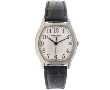 Patek Philippe Gondolo 18K. 5030G - Men's watch - 2012. Case: white gold (18K.) - strap: leather - automatic - Patek Philippe