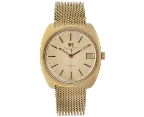IWC Electronic 18K. 3402 - Men's watch - 1973. Case: yellow gold (18K.) - bracelet: yellow gold (18K.) - tuning fork - IWC ex