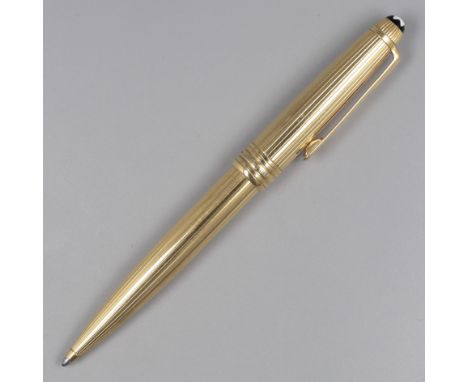 Montblanc Meisterstück ballpoint pen gold plated / silver. A very nice Montblanc Meisterstück ballpoint pen made of sterling 