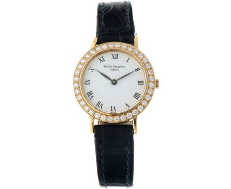 Patek Philippe Calatrava Lady 18K. 4820J-001 - Ladies watch.  Case: yellow gold (18K.) - strap: leather - quartz -  diameter: