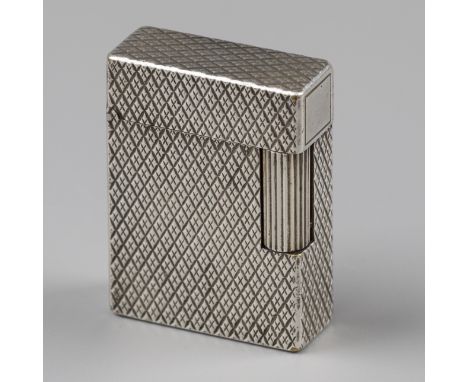 S.T. Dupont gas lighter Model enriched with silver plating. France, Paris, S.T. Dupont, hallmarks: S.T. Dupont, Paris - good 