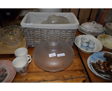 MIXED LOT: TWO FROSTED GLASS LIGHT SHADES AND A WICKER BASKET