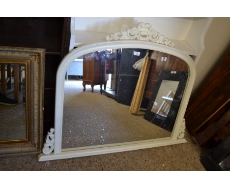 MODERN OVERMANTEL MIRROR IN WHITE FRAME WITH APPLIED CARVED DETAIL, 90CM HIGH X 118CM WIDE