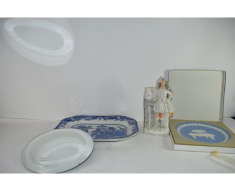 STAFFORDSHIRE FLAT BACK FIGURE TOGETHER WITH A MASONS OCTAGONAL MEAT PLATE, A CIRCULAR MIRROR AND A WEDGWOOD CHRISTMAS PLATE