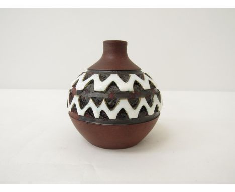 A Poole Pottery Atlantis range onion vase, marked CC monogram to base.  10cm high  