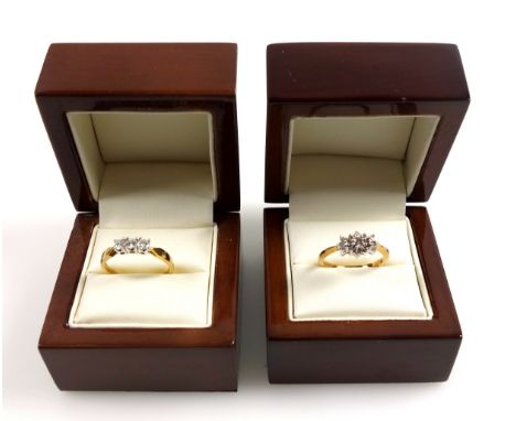 9ct gold ring set diamonds, 0.33ct diamonds, size P, stamped 375 &amp; 0.33ct, 2.3 grams; 9ct gold cluster ring set diamonds,