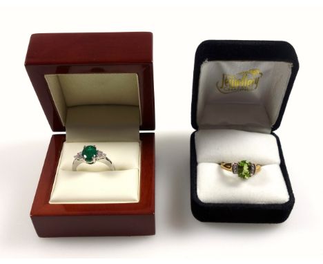 9ct white gold ring set emerald flanked by diamonds, size P, stamped 375, size P, 4.3 grams; 9ct gold ring set peridot, 1.75c