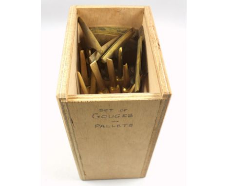20 gold finishing hand tools comprising 12 gouges and 8 decorative and other pallets. (2) 