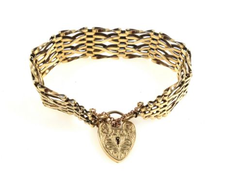 9ct gold gate link bracelet with padlock clasp, 25.2grs 