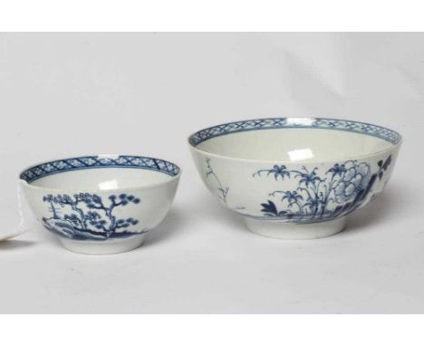 A WORCESTER PORCELAIN PLANTATION PATTERN SLOP BOWL, c.1770, of plain circular form printed in underglaze blue, unmarked, 6 1/