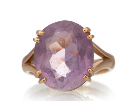 AMETHYST RING, in eighteen carat gold, size K 1/2Qty: 6.8gWorn condition. Requires cleaning. Stone = 13.9mm