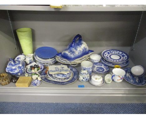 A mixed lot of mainly blue and white china to include a Copeland and Spode teapot