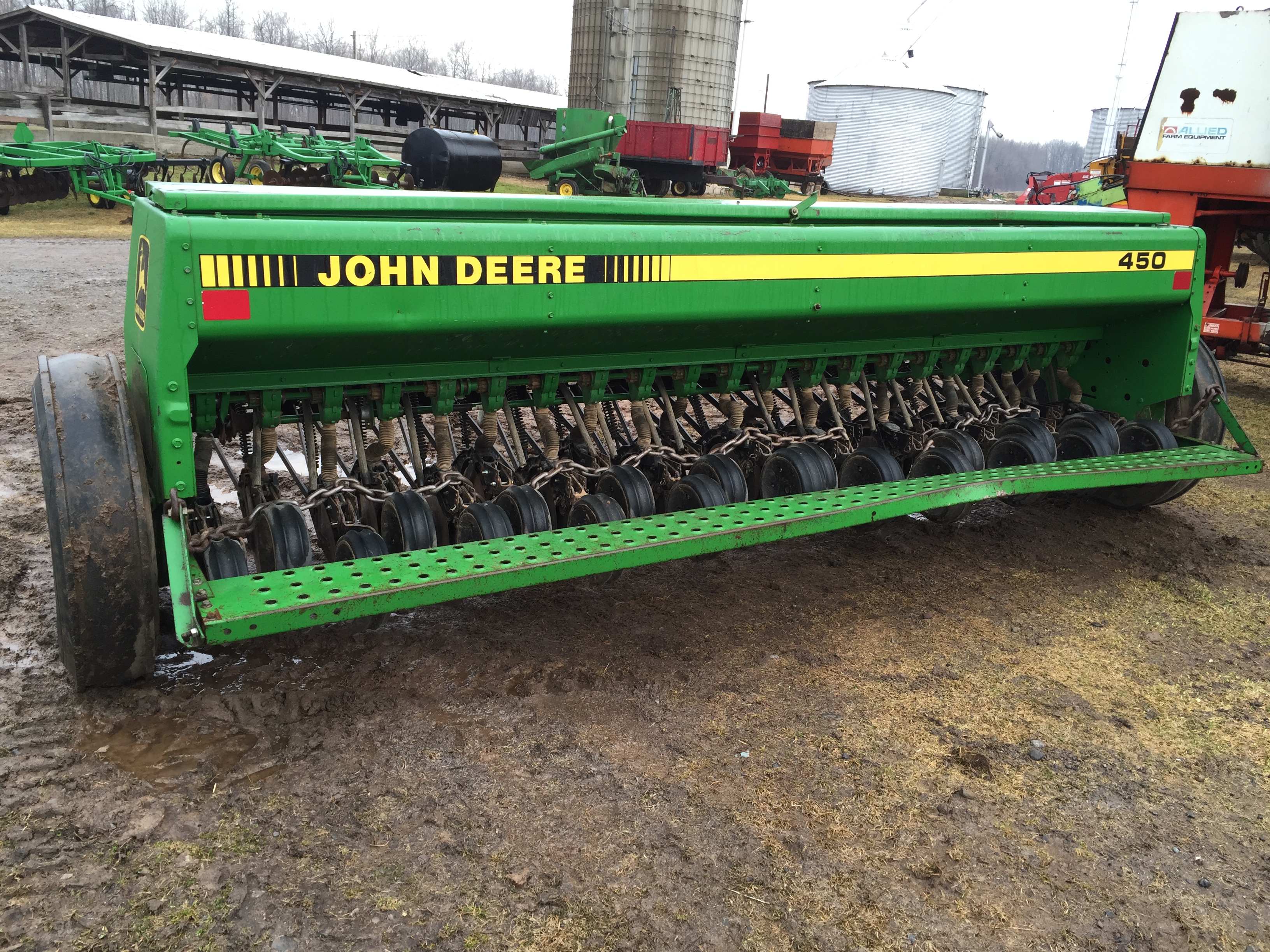 JD 450 Grain Drill w/ grass seeder