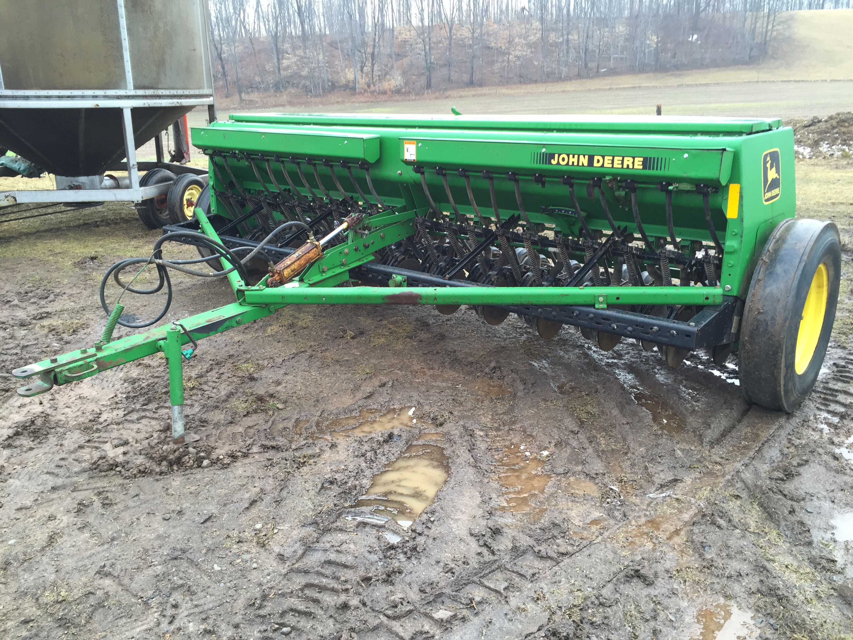 Jd 450 Grain Drill W Grass Seeder 3690