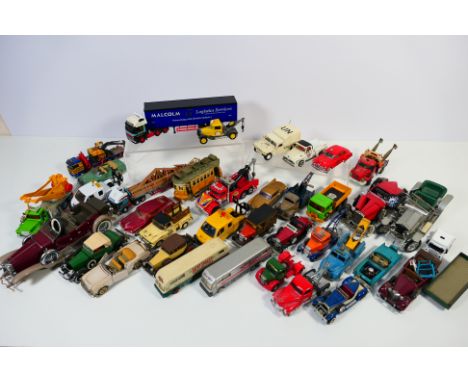 Franklin Mint - Oxford Diecast - Siku - Corgi - Others - An unboxed collection of diecast model vehicles in several scales. L