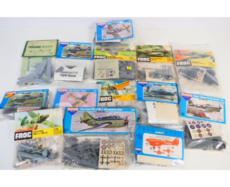 Pegasus - Frog - Novo - 14 bagged 1:72 scale plastic model aircraft kits. Lot includes Frog #F197 Curtiss P-40 Tomahawk; Pega