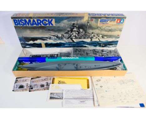 Tamiya - A boxed 1978 Tamiya 1:350 scale German Battleship Bismark plastic model kit. The kit appears to be in Excellent cond