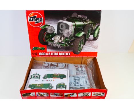 Airfix - A boxed Airfix A20440 1:12 scale 1930 4.5 Litre Bentley. The kit appears Mint with loose parts and parts on sprues i