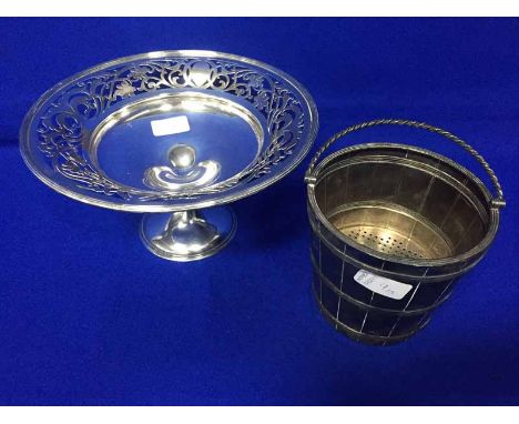 LOT OF SILVER PLATED WAREcomprising ice bucket, wine cooler, set of cased carvers, comport and oval tray 
