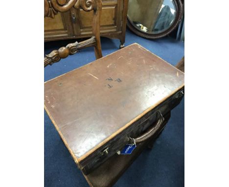 LOT OF FOUR VINTAGE SUITCASES (4)