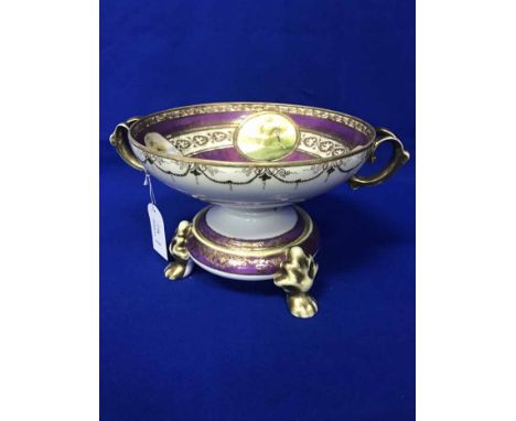 LOT OF DECORATIVE CERAMICSincluding a Noritake comport, a Noritake lidded bowl and a Limoges France egg (3)
