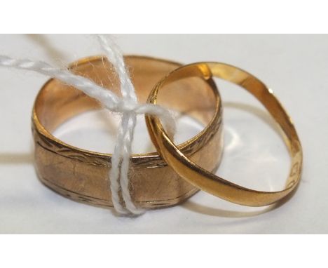 A 22ct gold wedding band, size N, 1g and a 9ct gold wedding band, size R, 4g, (2).