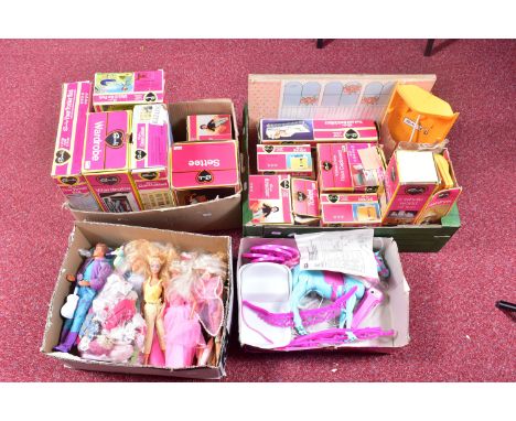 A COLLECTION OF MAINLY BOXED 1970'S PEDIGREE SINDY FURNITURE AND ACCESSORIES, to include Walk in the Park set, Shower ,Hairdr