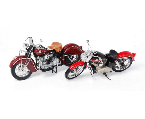 Franklin Mint 1/10th scale Motorcycle Group, 2 boxed examples to include 1957 Harley Davidson XL Sportster, finished in red a