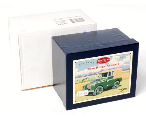 Britains, Vintage Farm series, 08735, Land Rover series 1, dark green body with brown back, with display plinth, sold with le