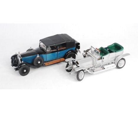 Franklin Mint 1/24th scale Rolls Royce Group, both require minor restoration, to include 1929 Rolls Royce Phantom 1 Cabriolet