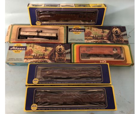 Athearn HO scale rolling stock all boxed