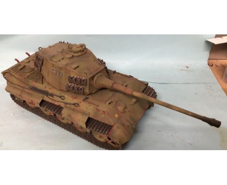 Trumpeter 1/16 scale King Tiger 2 tank model kit professionally built and painted