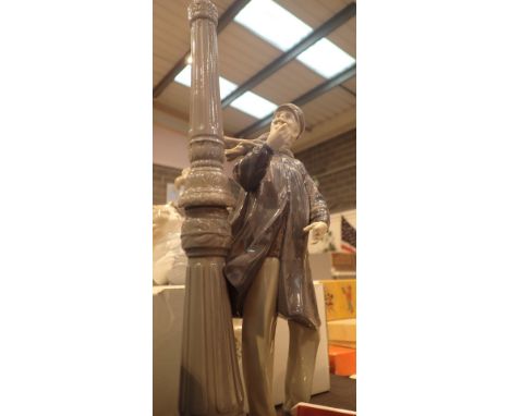 Four boxed Lladro figurines including Man with Lampost A/F some with original boxes CONDITION REPORT: The man by the lamp pos