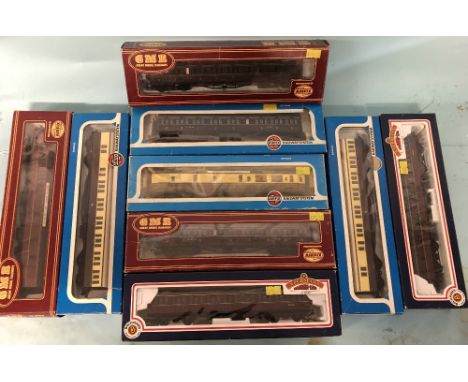 Bachmann GMR OO gauge coaches all boxed