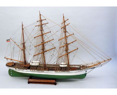 Großes historisches Schiffsmodell der Bark Fürst Bismarck, 20. Jh.Dreimast-Bark der kaiserl. deutschen Handelsflotte. Holz, r