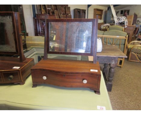 19TH CENTURY MAHOGANY AND SATINWOOD BANDED SERPENTINE FRONT DRESSING TABLE MIRROR WITH SINGLE DRAWER WITH IVORINE BUTTON HAND