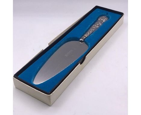 A Sterling silver handled cake slice