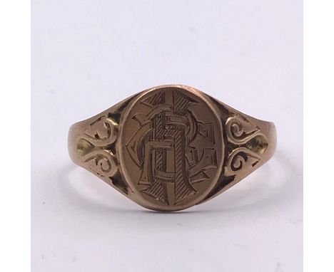 A 9 ct gold Signet ring (3.2g) Size Y