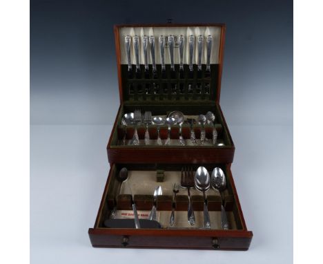 Large collection of various utensils consisting of: 1 butter spreader (6.75"L x 0.75"W), 1 sugar spoon (6"L x 1.5"W), 1 gravy