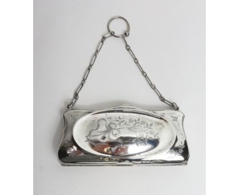 A silver evening purse, by John Gloster Ltd, Birmingham 1920, the rectangular shaped body with engraved foliate decoration, l