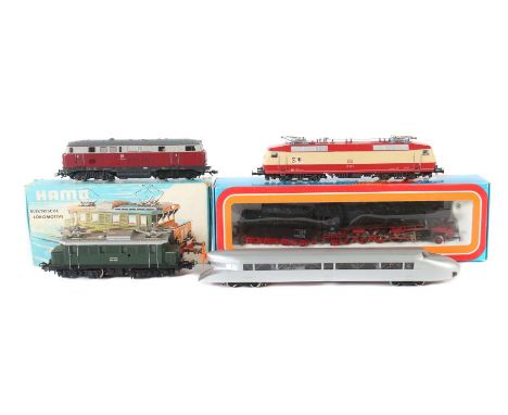 Konvolut H05-tlg., Märklin-Modellnr. 3077: Schienenzeppelin; Märklin-Modellnr. 3379: Diesellok V 160 003 der DB; Märklin-Mode