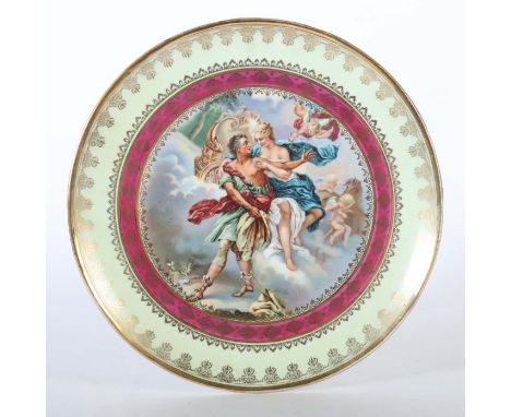Ziertellerwohl Böhmen, A: 20. Jh., in der Art von Alt-Wien, Porzellan, die Fahne mit aufwendigem Golddekor auf polychromem Fo